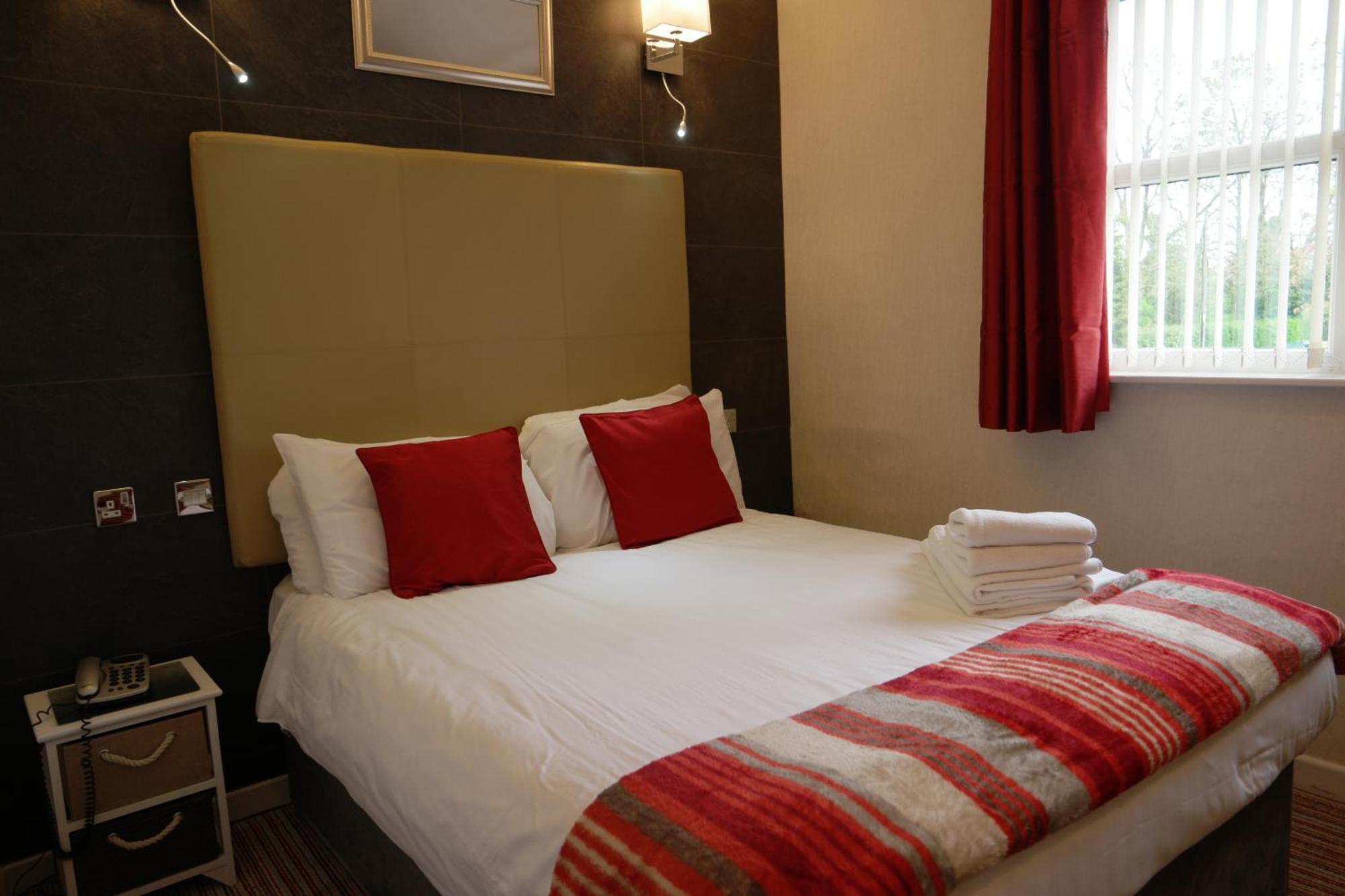 The White House Hotel Telford Eksteriør bilde